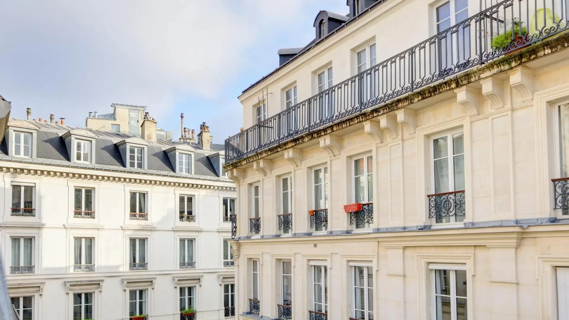 Bnbnova - Le Marais & Pompidou Paryż
